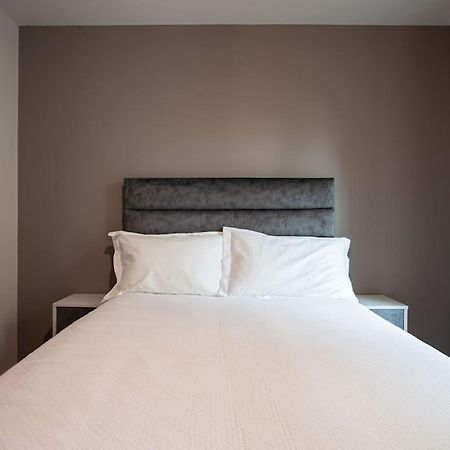 Stunning 2Br Next To The City Airport Bhd - Free Parking Белфаст Екстер'єр фото